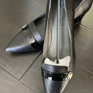 Pointy toe black  Ellen Tracy pumps